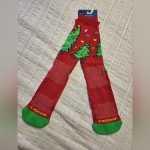 NWT Brooks Christmas Socks
